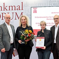 Glasbiegerei Pfaltz Die Glasmanufaktur e.K. Glasbiegerei Pfaltz Die Glasmanufaktur e.K.